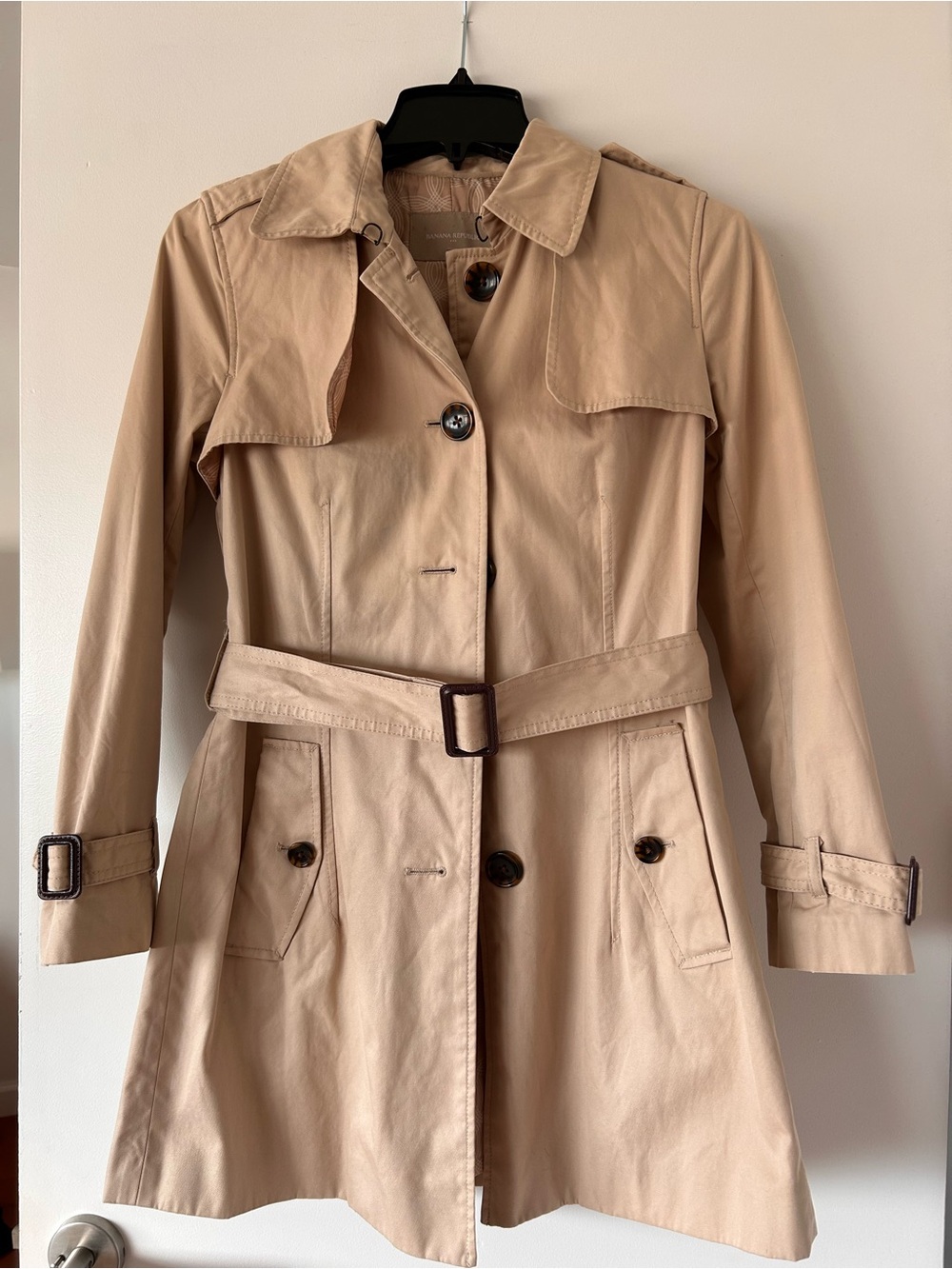 Banana Republic Classic Women's Tan Trench Coat with Belt